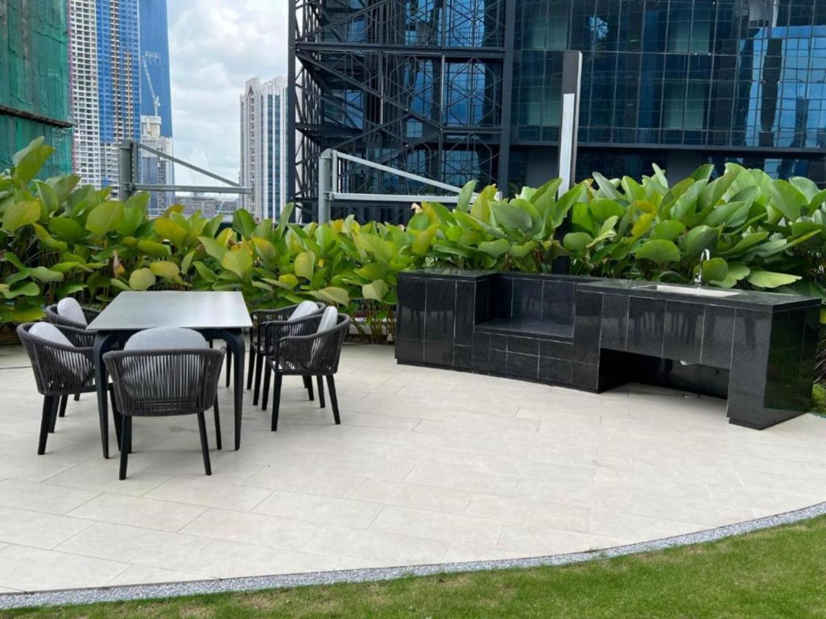 Eaton Suites Klcc Куала Лумпур Екстериор снимка