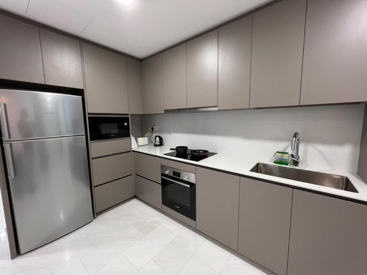 Eaton Suites Klcc Куала Лумпур Екстериор снимка